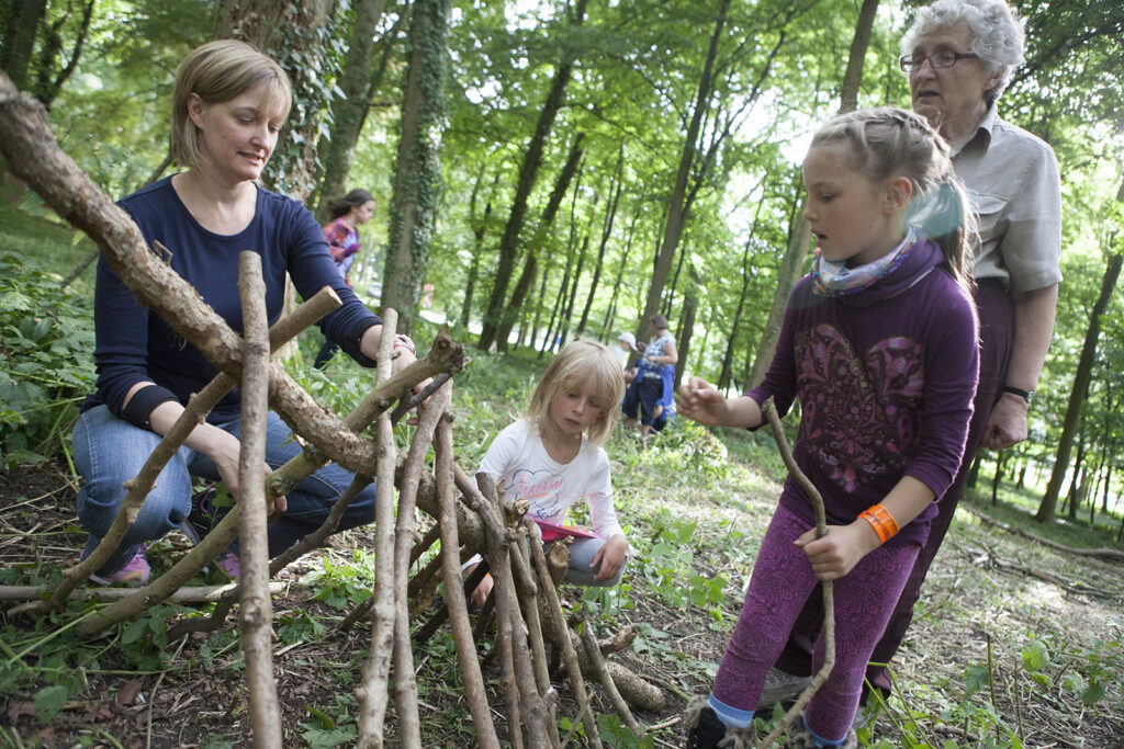 Shelter Building workshop at Greenbelt Festival